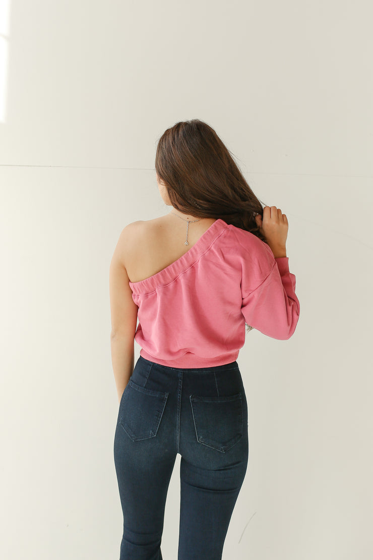 one shoulder cropped sweater | pink